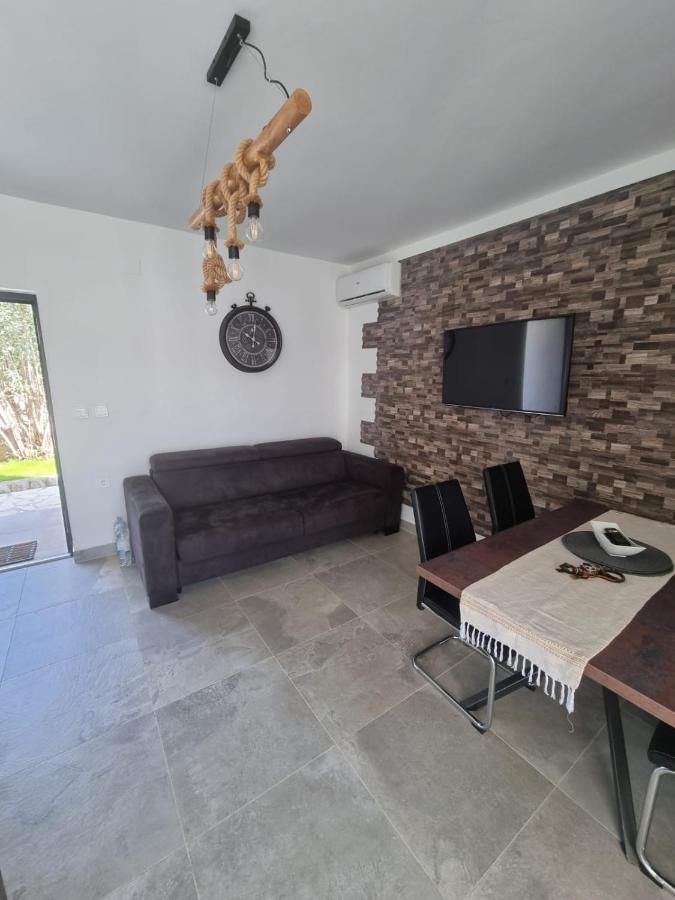Villa Marta Porat  Exteriör bild